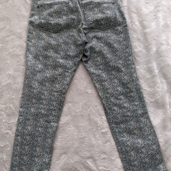 Anthropologie Pilcro floral cropped skinny jeans - Picture 5 of 7